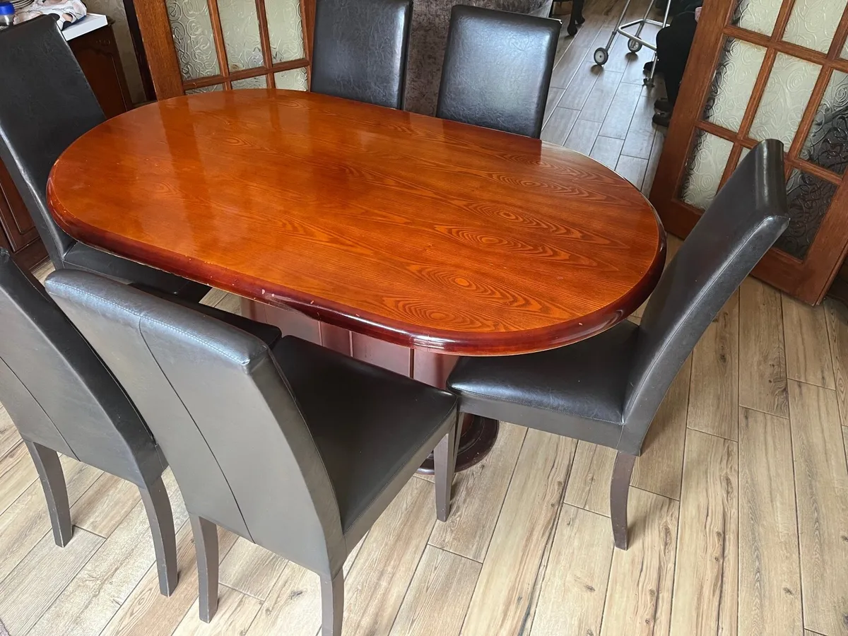 Dining room table/chairs - Image 3
