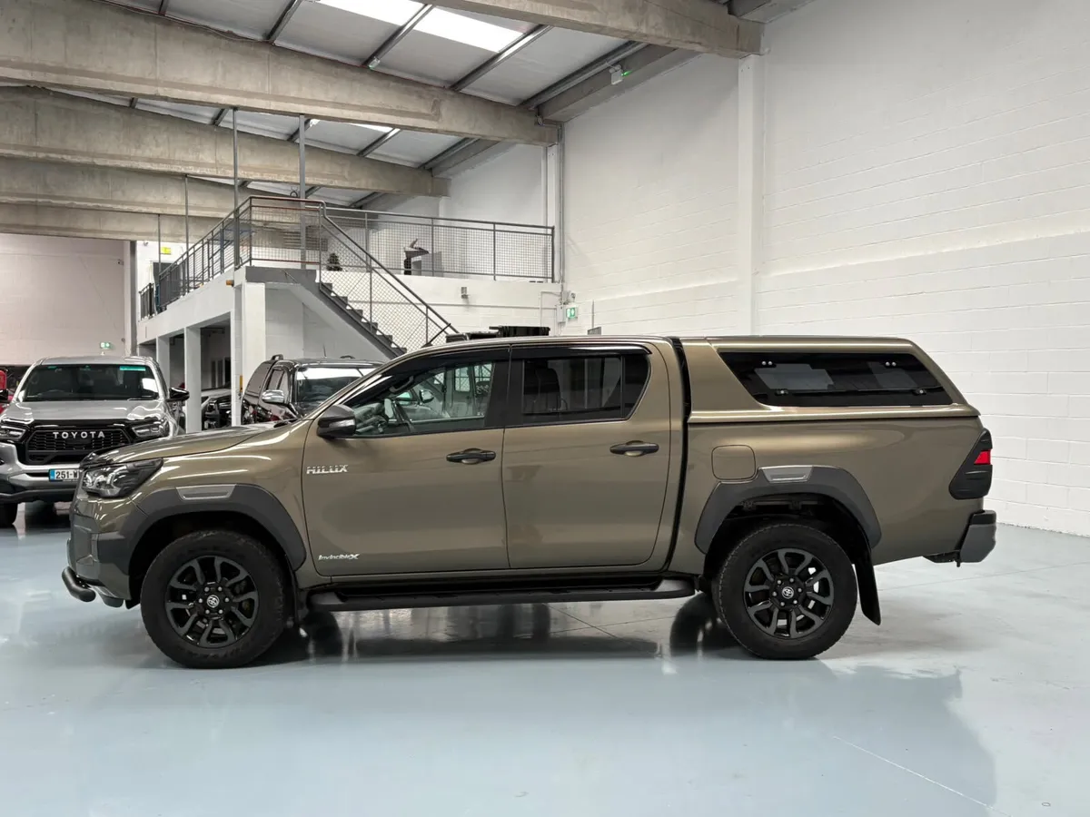 2021 Toyota Hilux 2.8 Invincible X - Image 3