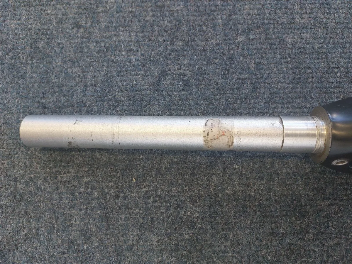 Carbon fork - Image 3