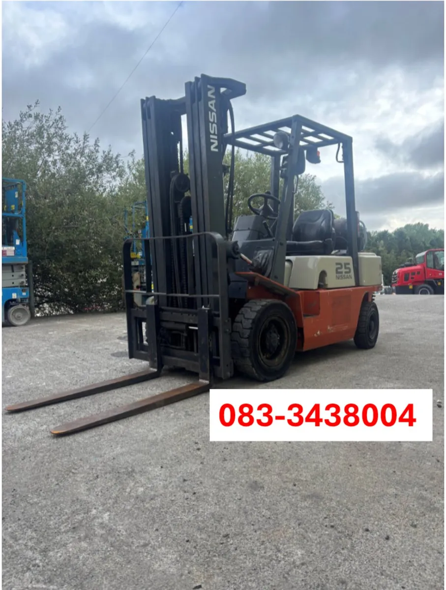 Nissan 25 Forklift - Image 1
