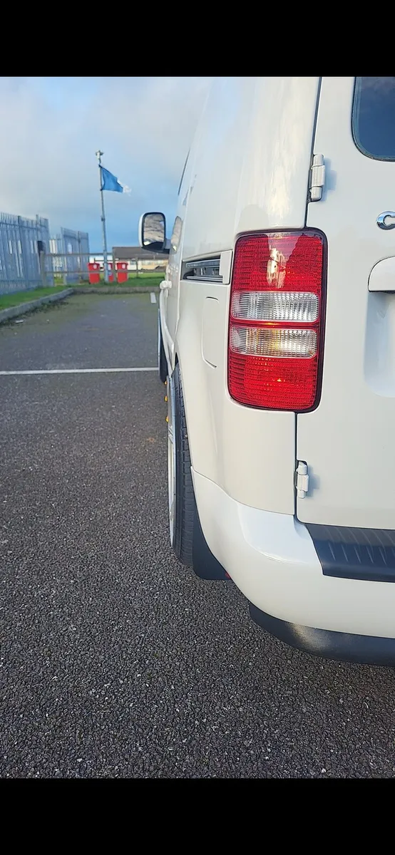 Vw caddy - Image 2