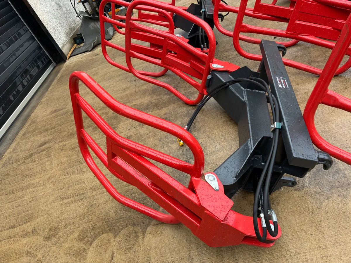 New Soft-hand bale lifters in stock now! - Image 4