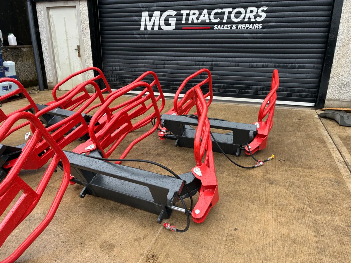 New Soft-hand bale lifters in stock now! - Image 2