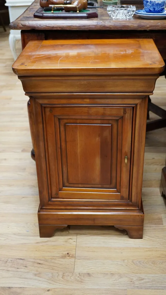 Pair of Cherry Wood Bedside Cabinets - Image 4
