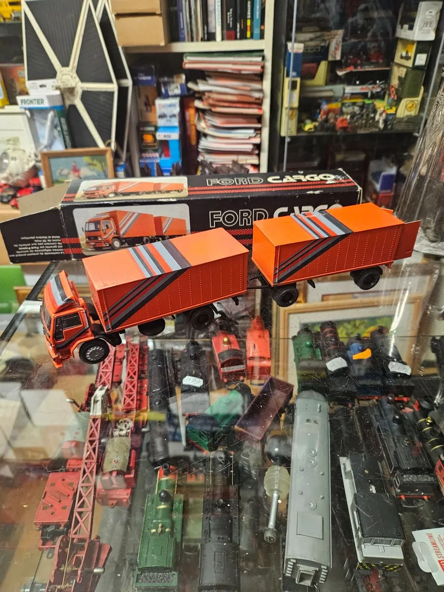 Corgi NZG Ford Cargo Truck and Trailer 1.50 - Image 2