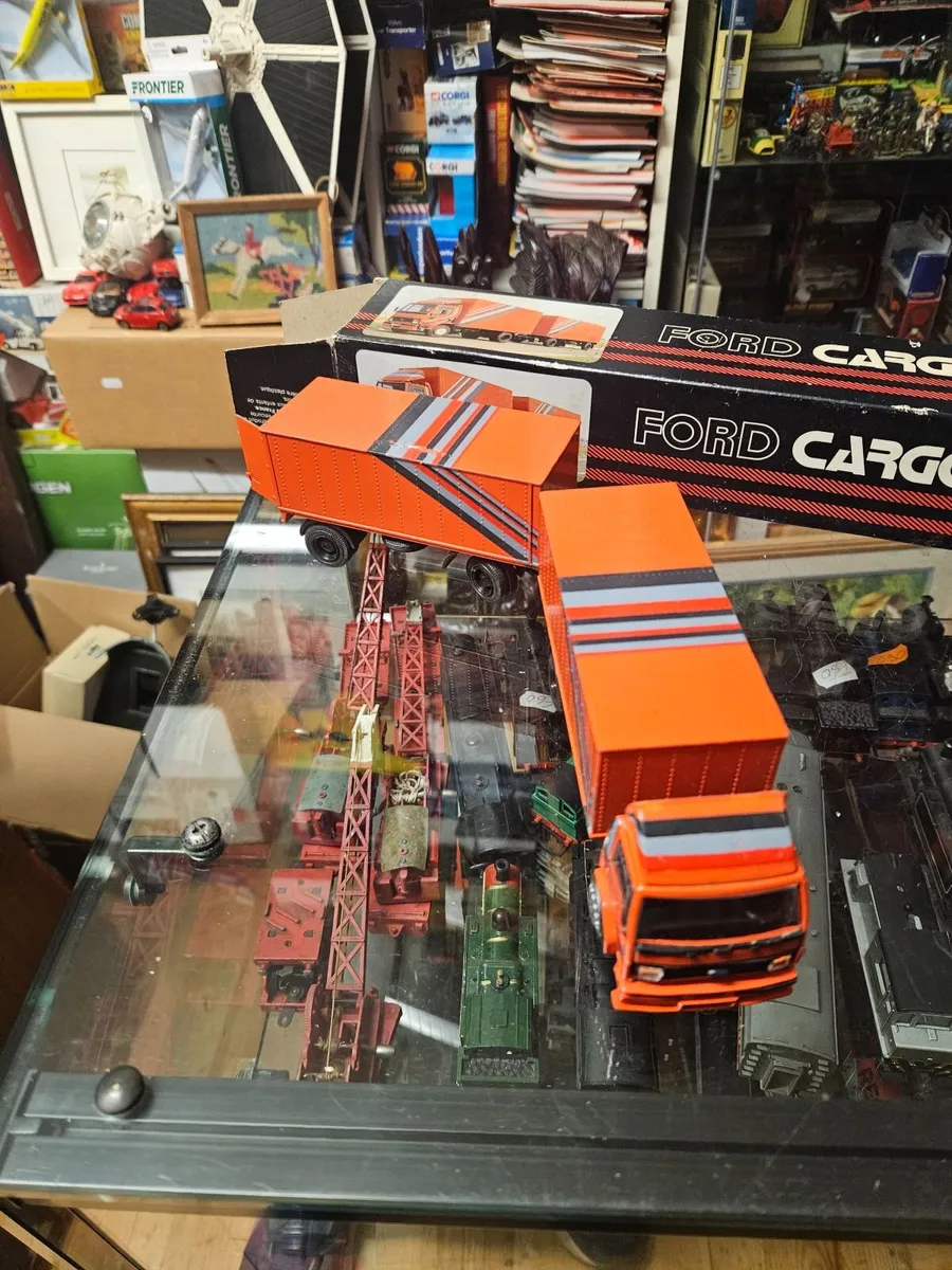 Corgi NZG Ford Cargo Truck and Trailer 1.50 - Image 4
