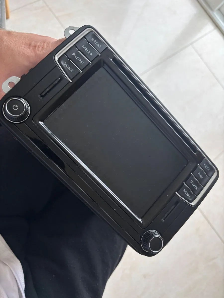 Seat Radio (2017) MIB STD2 PQ +NAV - Image 1