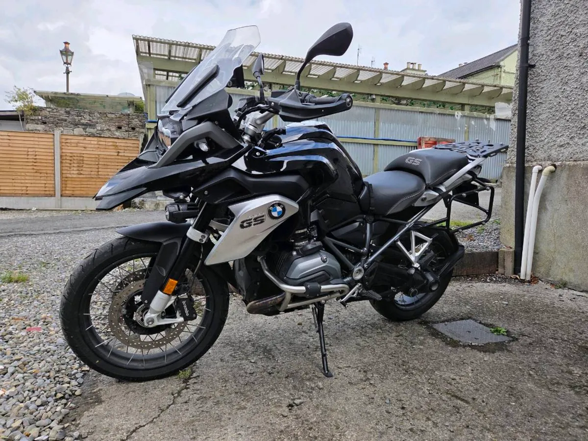 Tripple Black 2017 GS 1200
Low milage
Lots of extr - Image 2