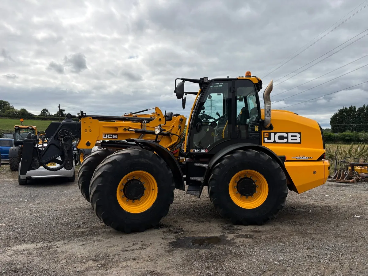 2022 JCB 420s - Image 4
