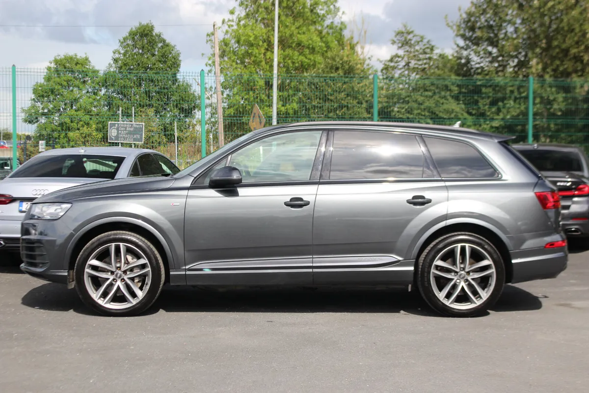 Audi Q7 3.0 TDI Quattro Auto Commercial - Image 4