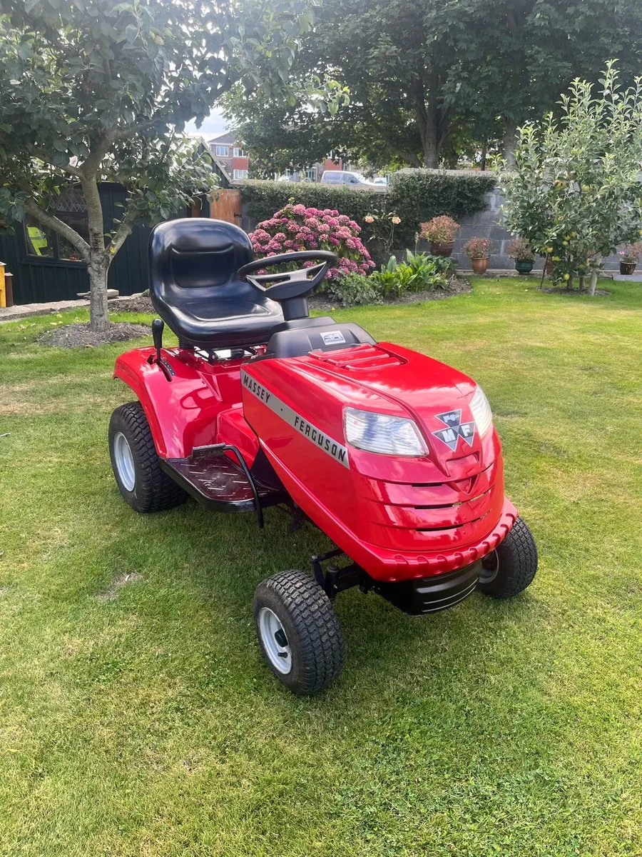 Massey Ferguson Little tractor - Image 1