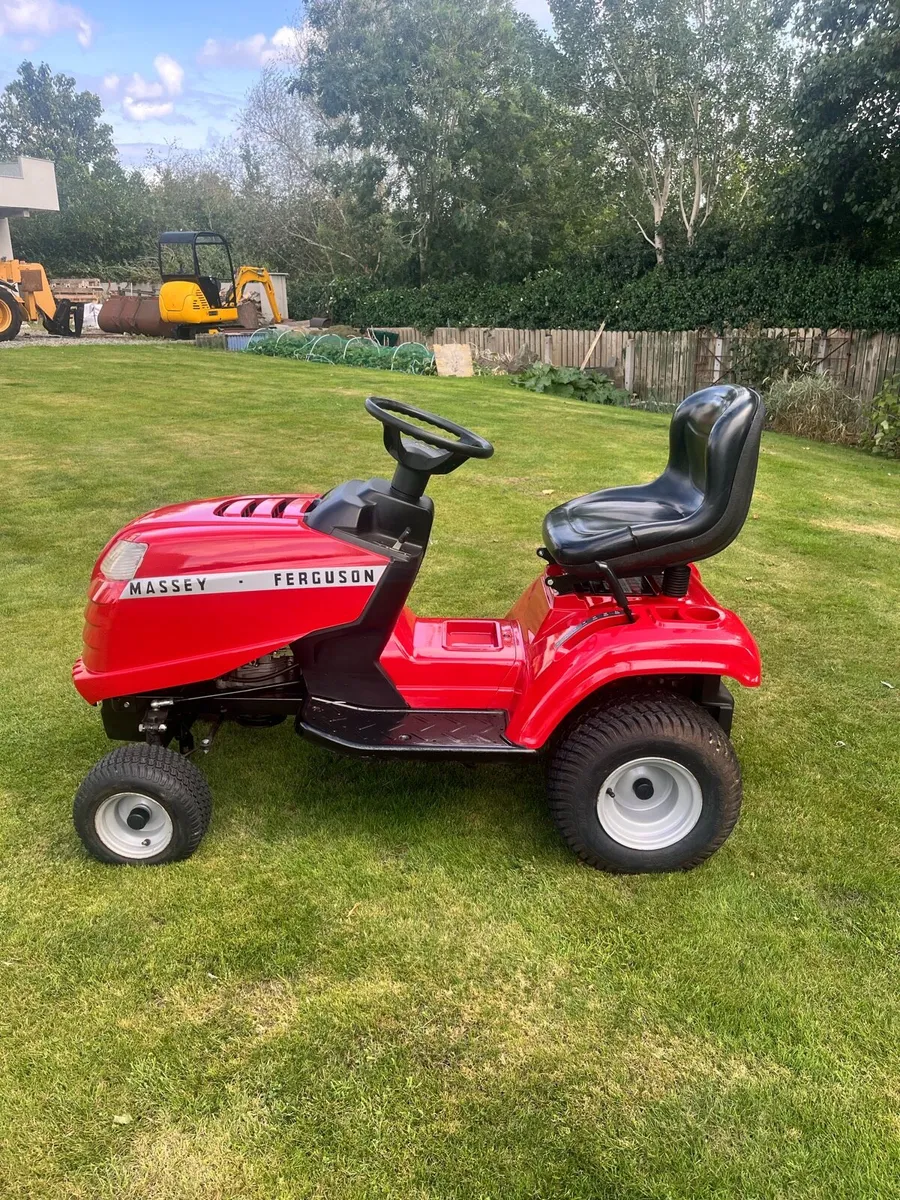Massey Ferguson Little tractor - Image 2