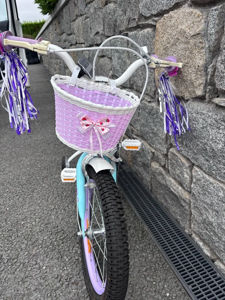 Girls bike - Image 2