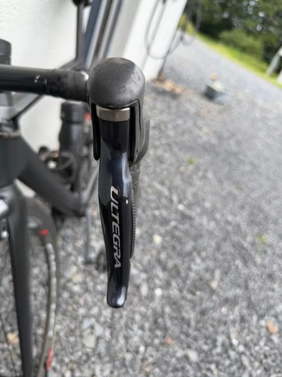 Canyon Aeroad CFR Carbon with Ultegra electric - Image 2