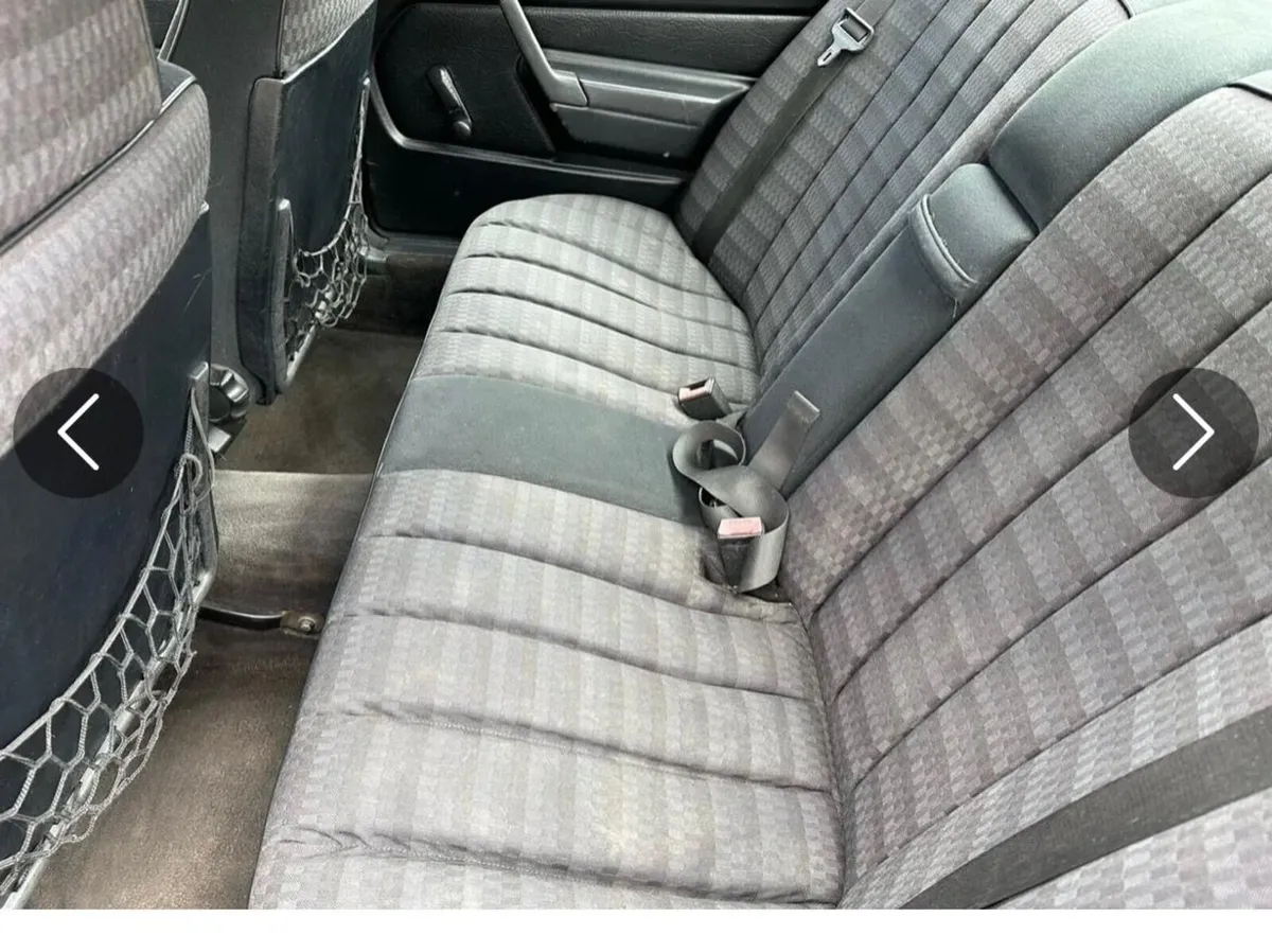 Mercedes 190E - Image 3