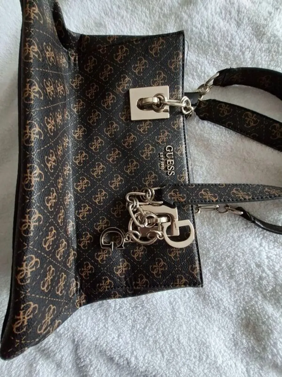 Guess handbag - Image 1