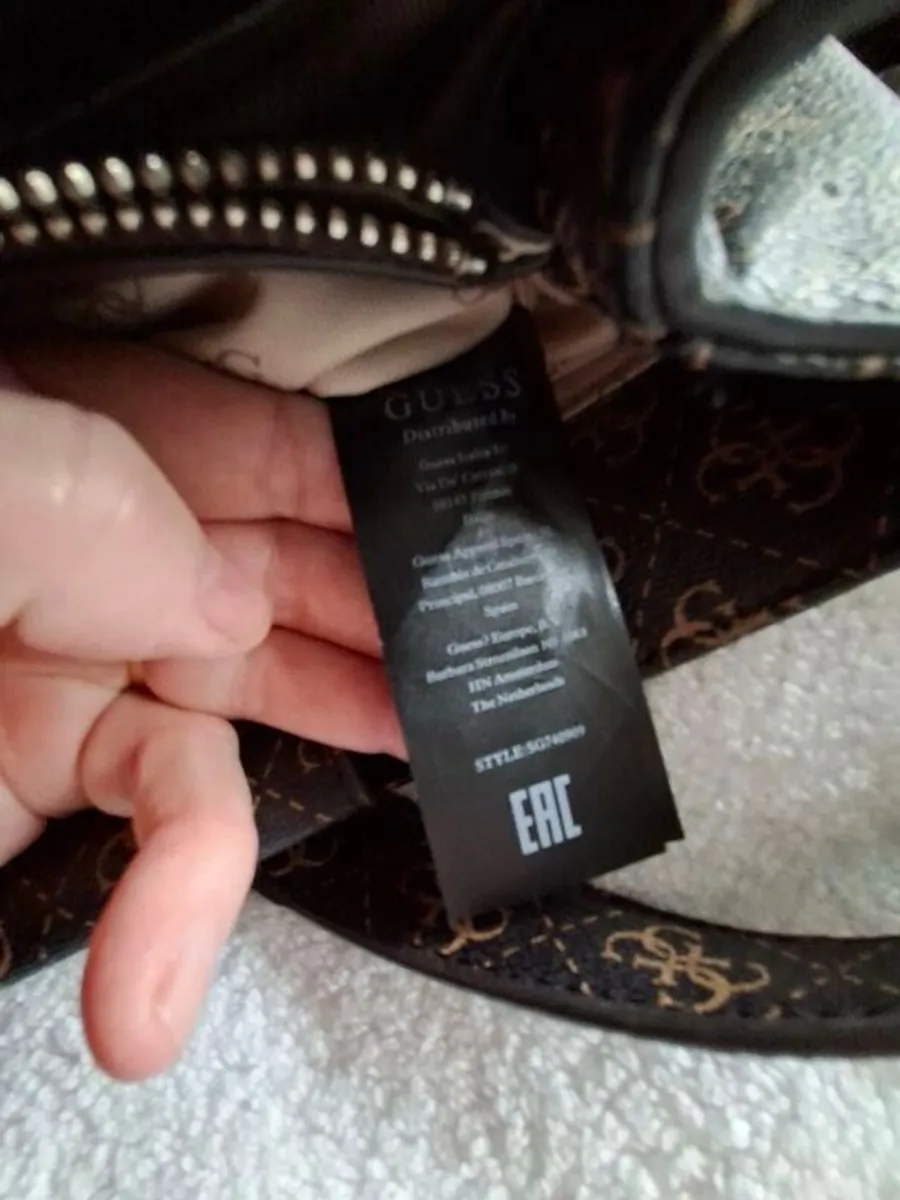 Guess handbag - Image 2