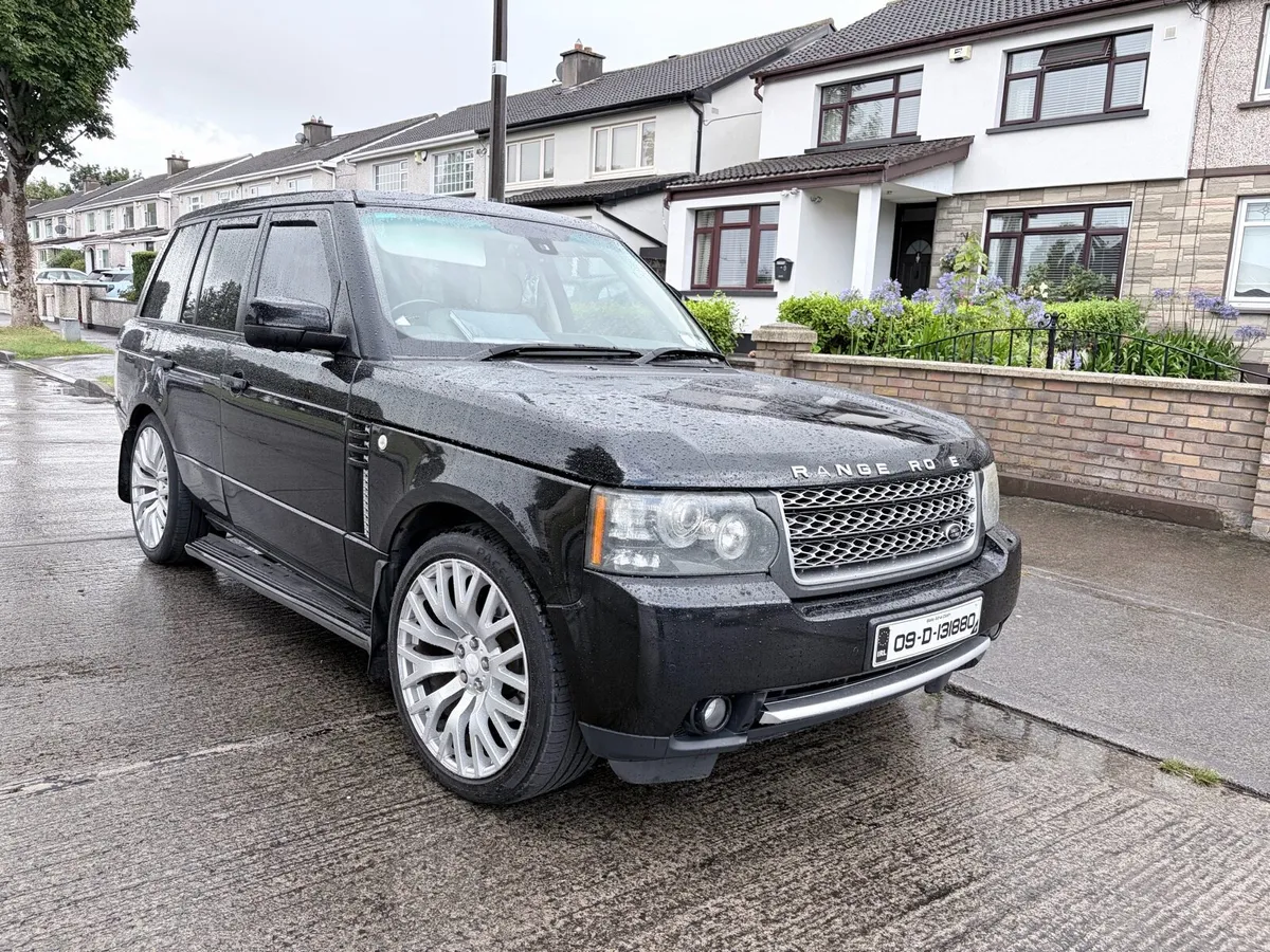 Range Rover Vogue V8 - Image 2