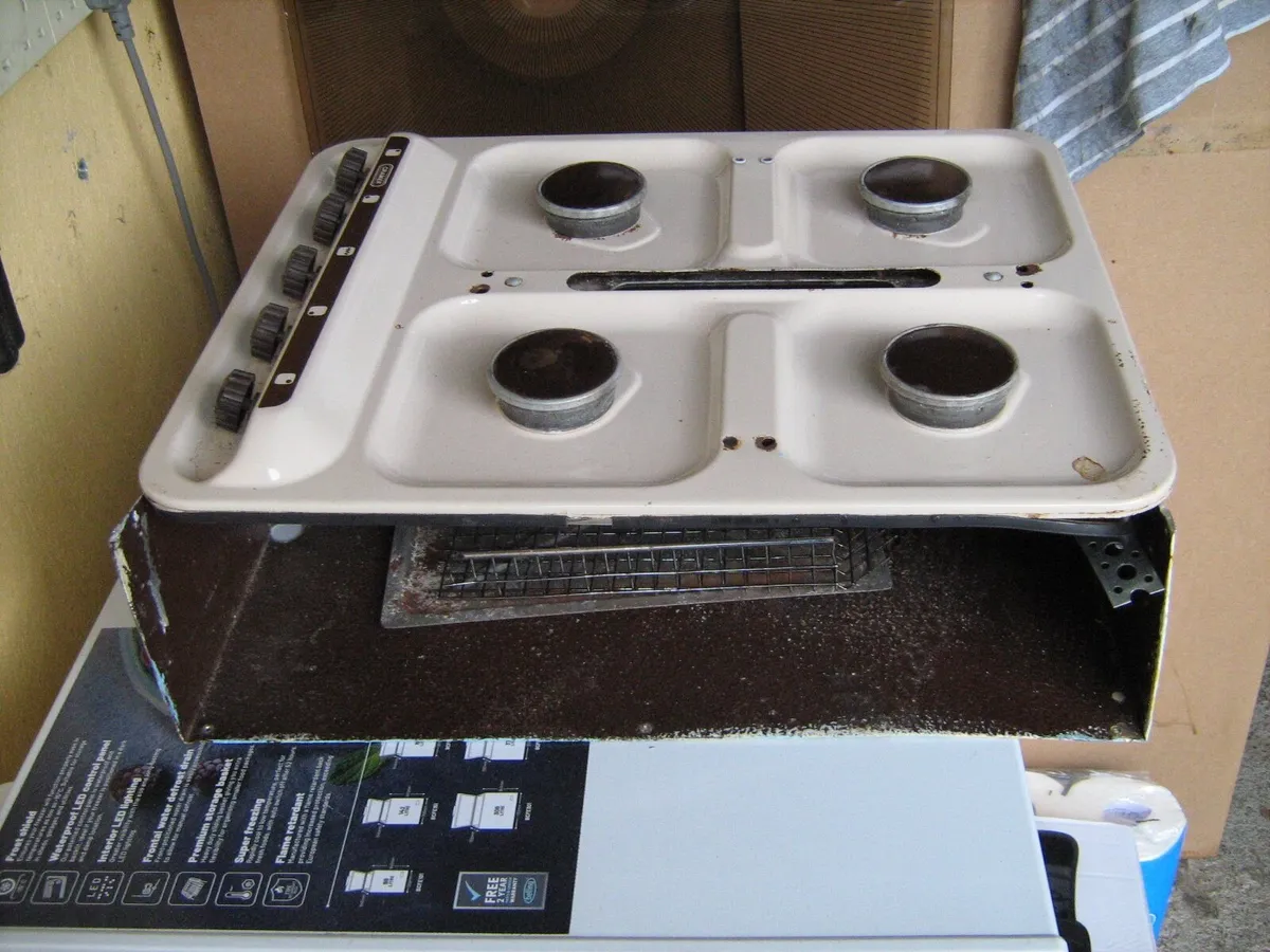 Camping cooker . . . - Image 1