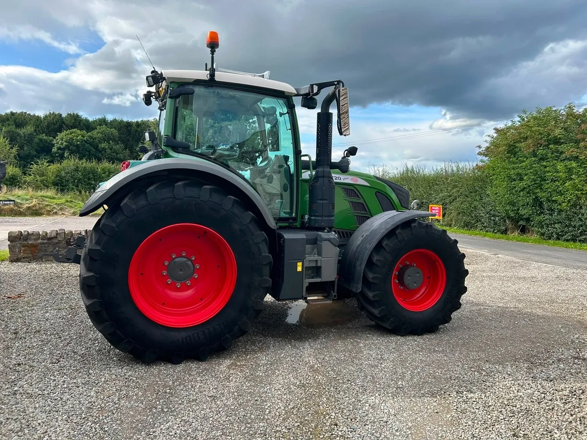 Fendt 720 Vario 2017 8800 hours - Image 4