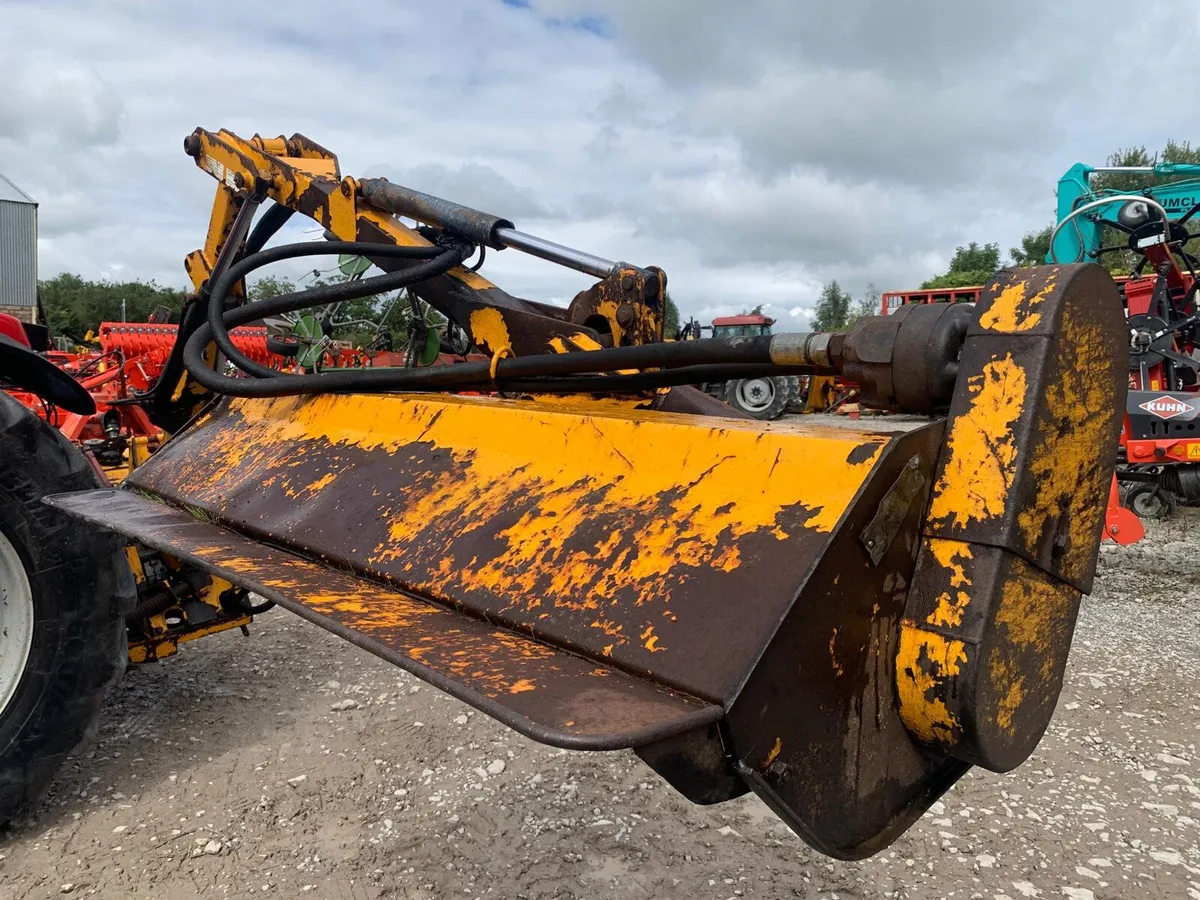 BOMFORD B48X INDEPENDENT FLAIL HEDGER - Image 2