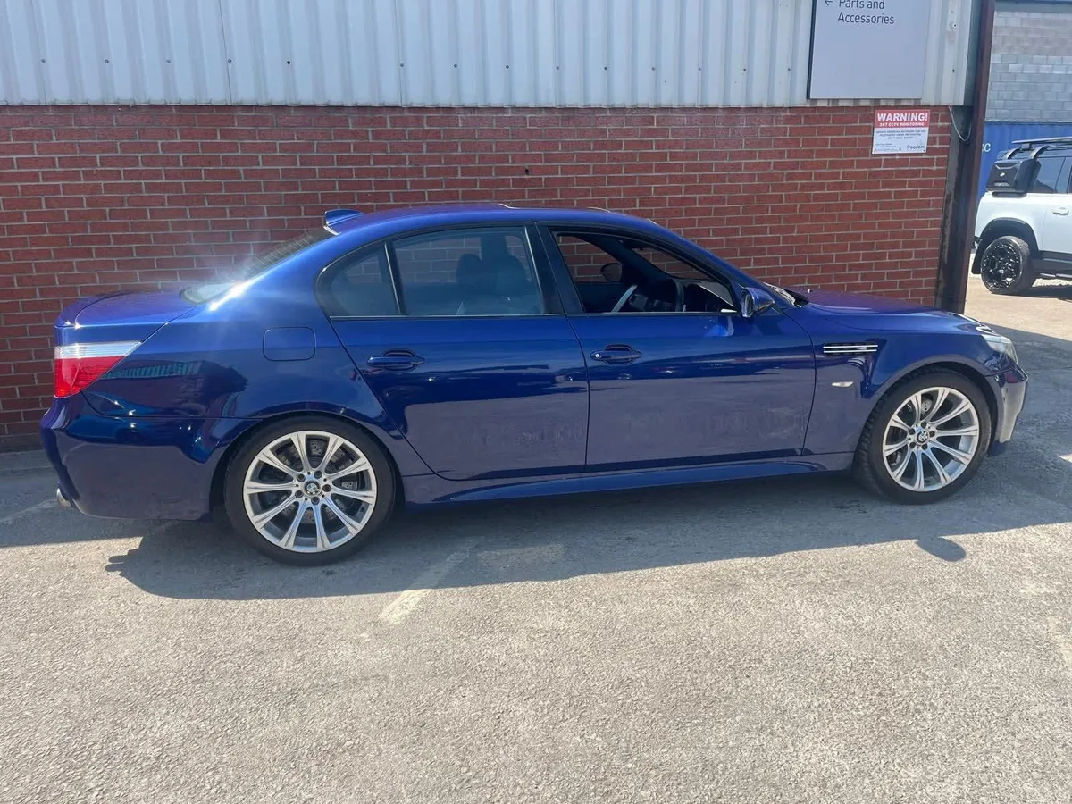 2005 BMW M5 V10 E60 - Image 3