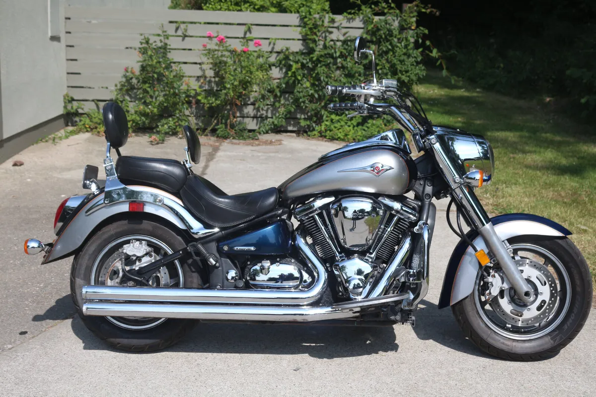 2006 Kawasaki Vulcan 2000.   BIG  Cruiser - Image 1