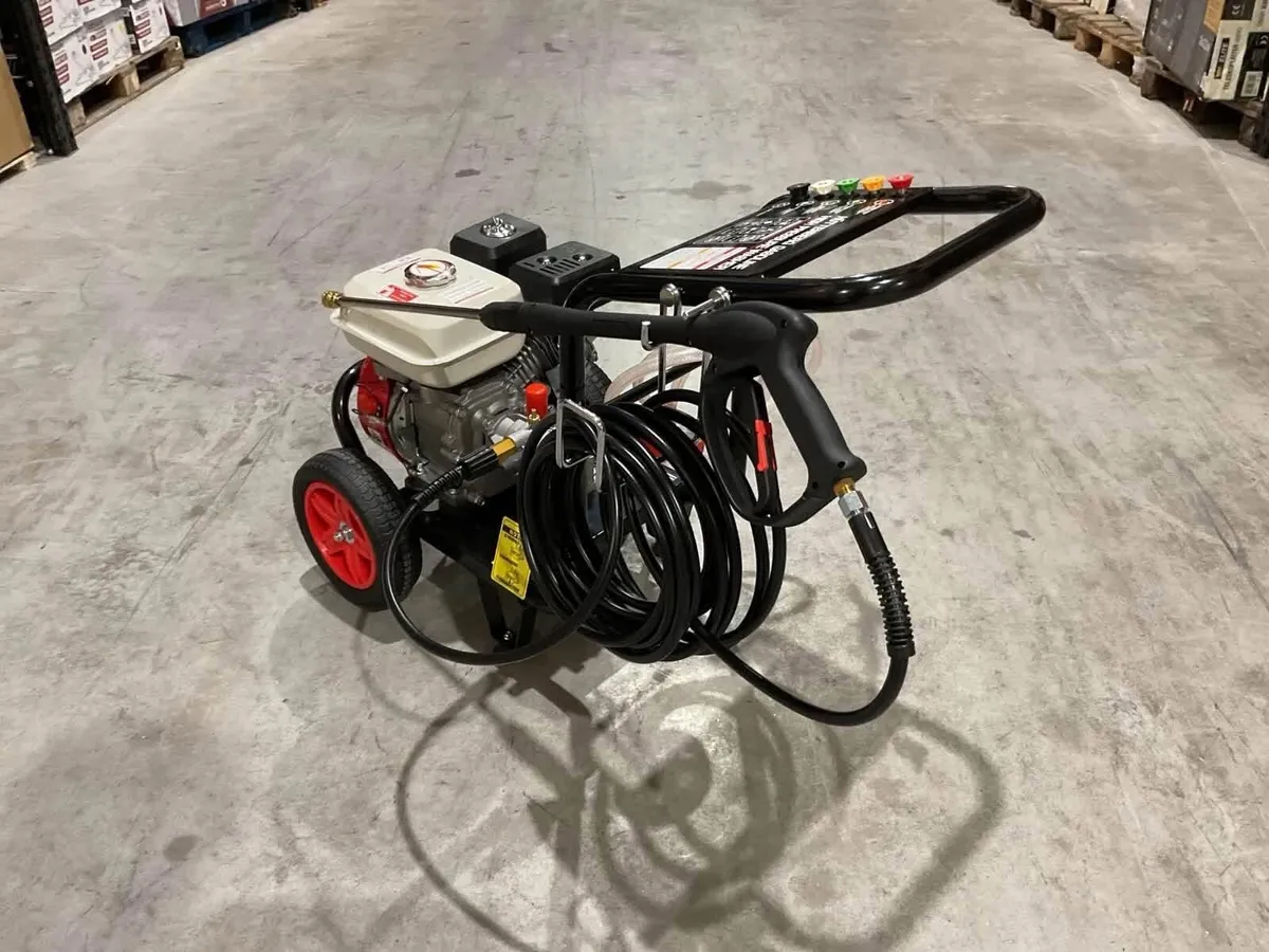 BRAND NEW 4500psi INDUSTRIAL USE PRESSURE WASHER - Image 4