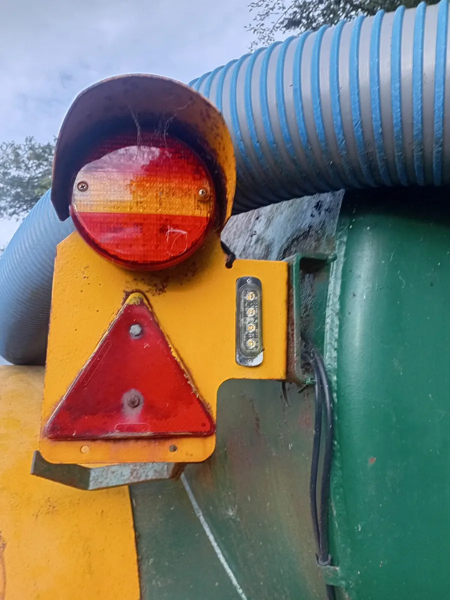 Major 2050 Gallon slurry tank - Image 1