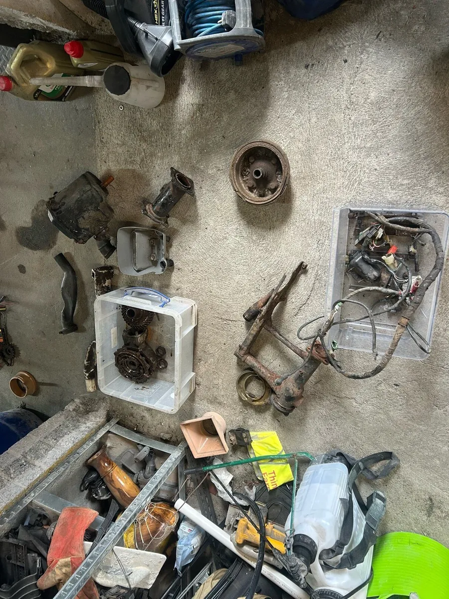 Honda big red 300 grey dash parts - Image 1
