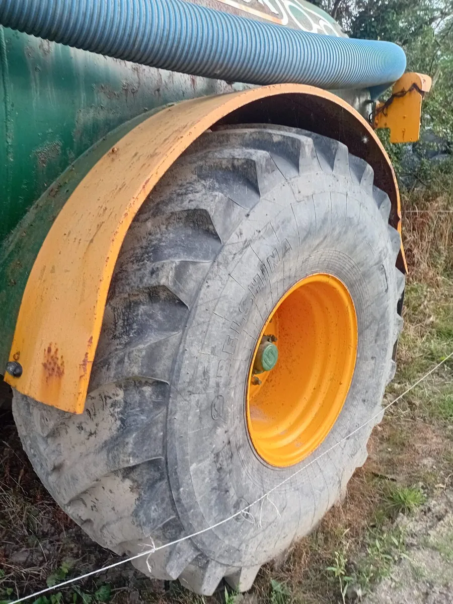 Major 2050 Gallon slurry tank - Image 2