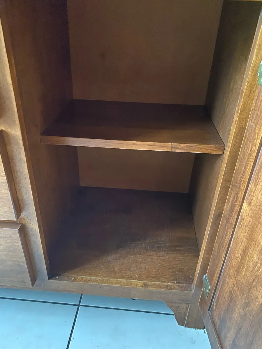 Kitchen dresser - Image 2