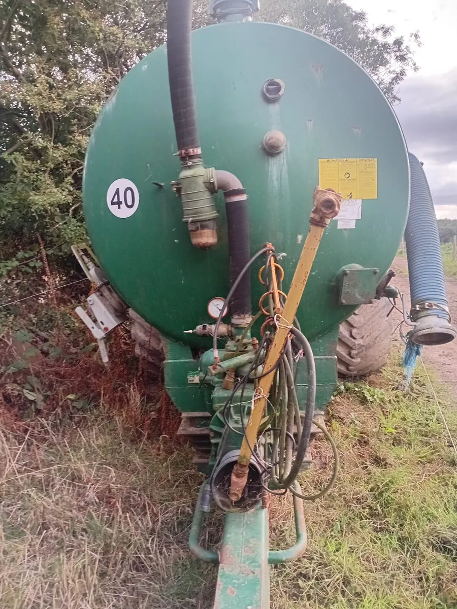 Major 2050 Gallon slurry tank - Image 4