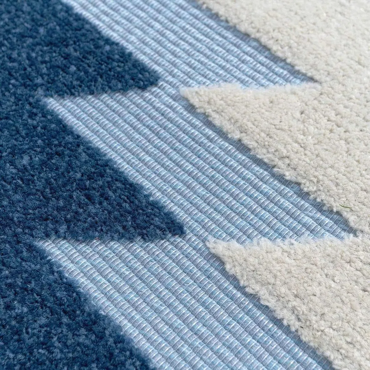 Zigzag Tribal Summer Washable Plastic Flatweave - Image 3