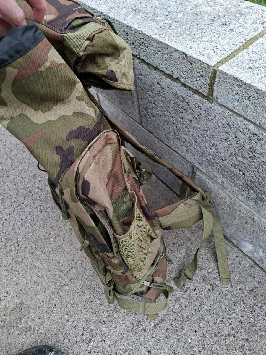 Hiking backpack - Image 3