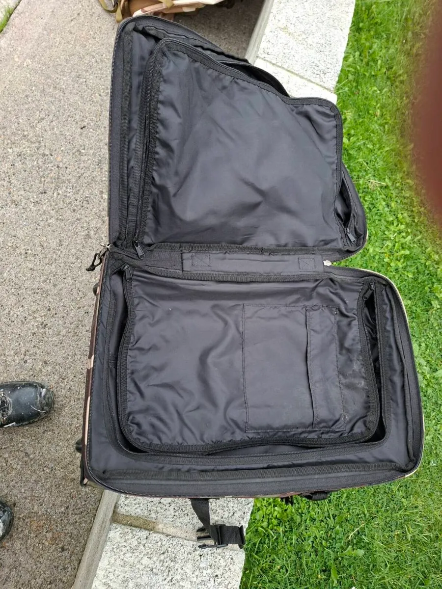 Suitcase - Image 3