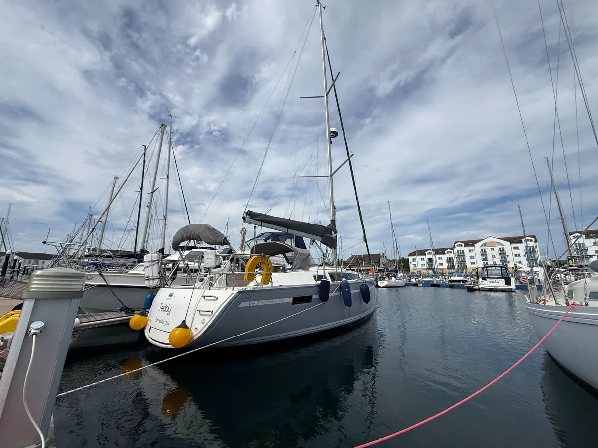 2017 Bavaria Cruiser 34 Sailing Yacht Boat - Image 3