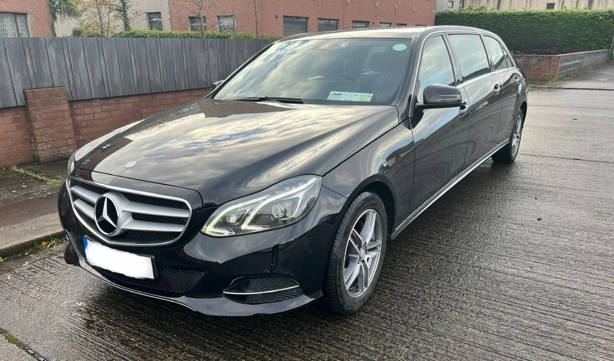 Mercedes 6 door Limousine E220 - Image 1