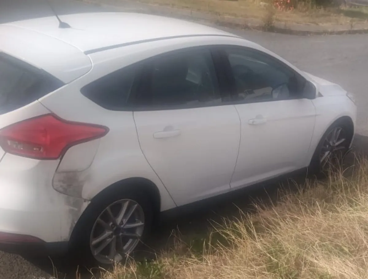 Ford focus - Image 4