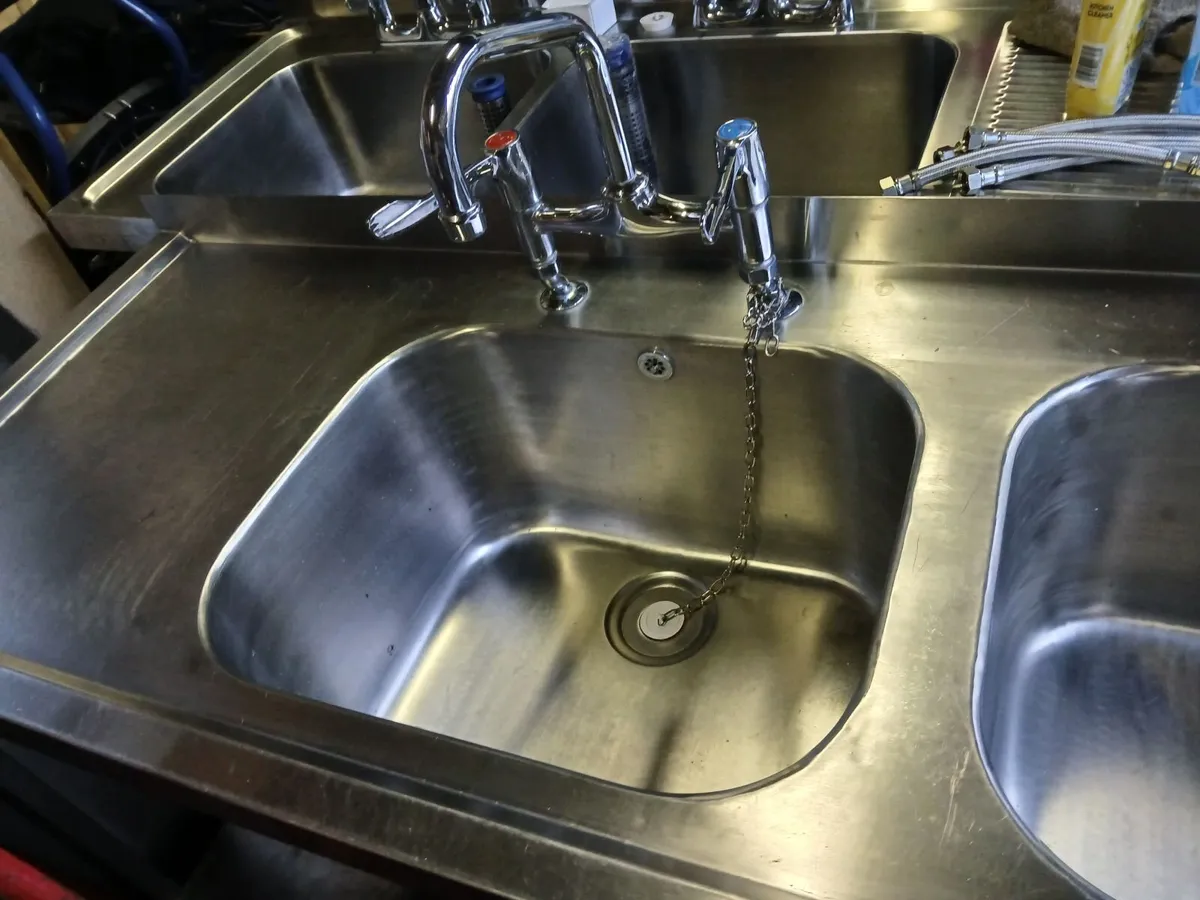 Stainless steel cabbinet double sink unit  new - Image 1