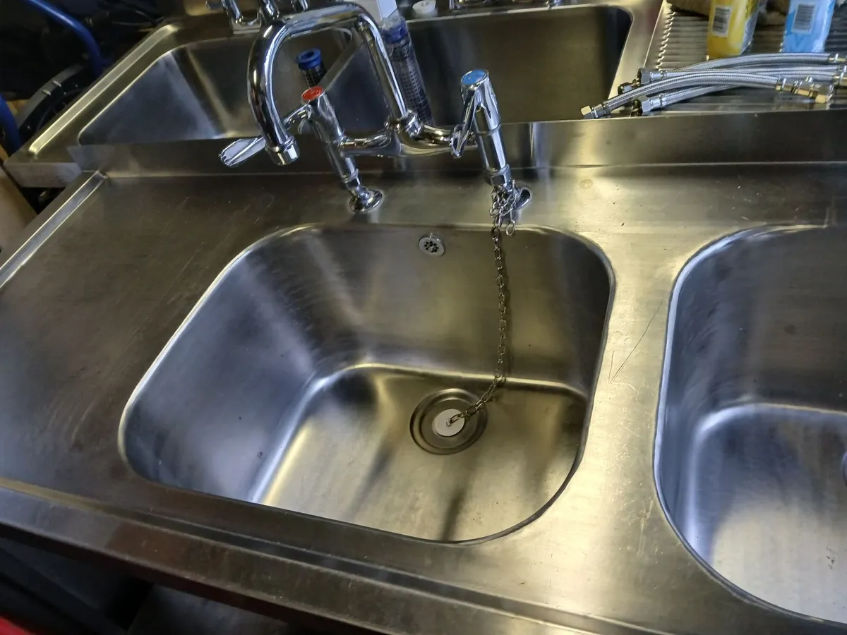 Stainless steel cabbinet double sink unit  new - Image 2