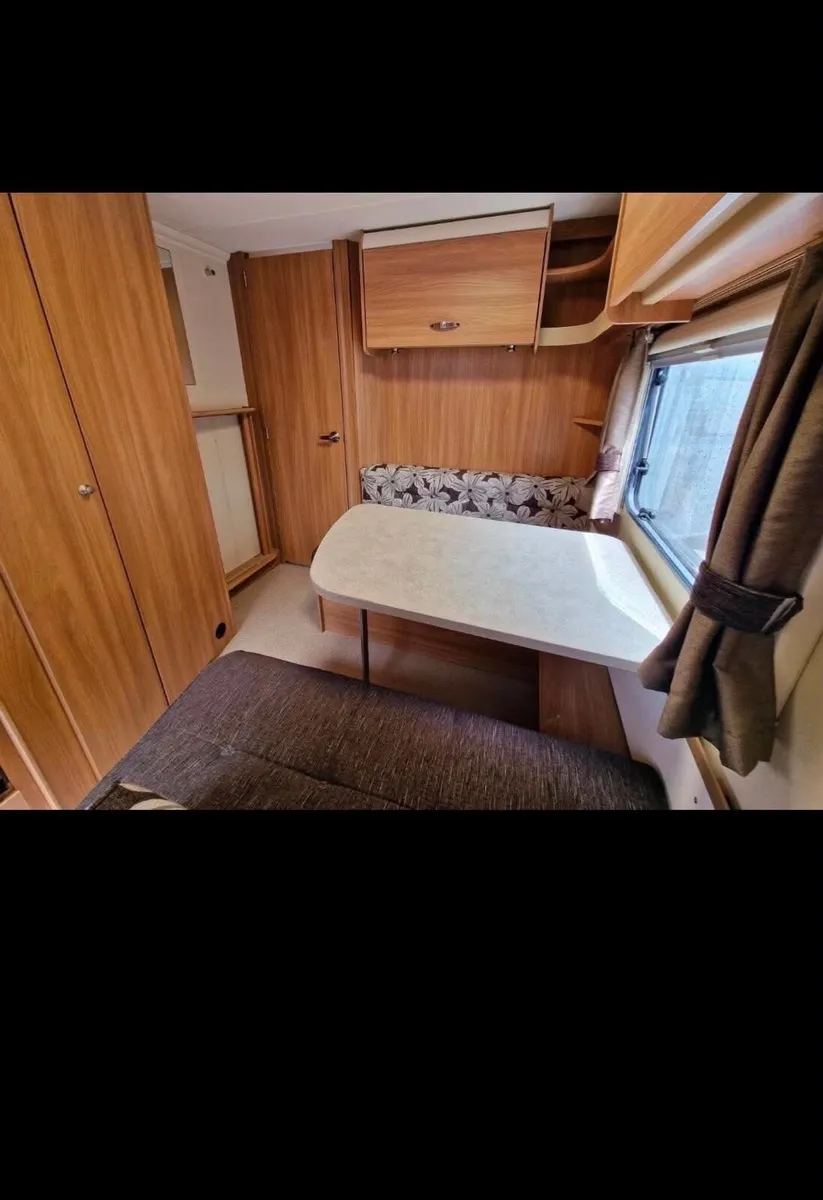 Caravan - Image 2