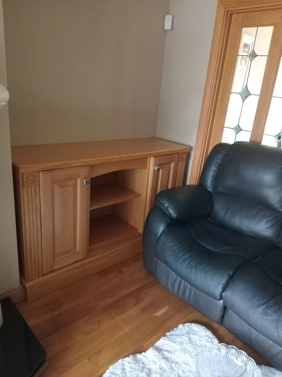 Tv stand - Image 2