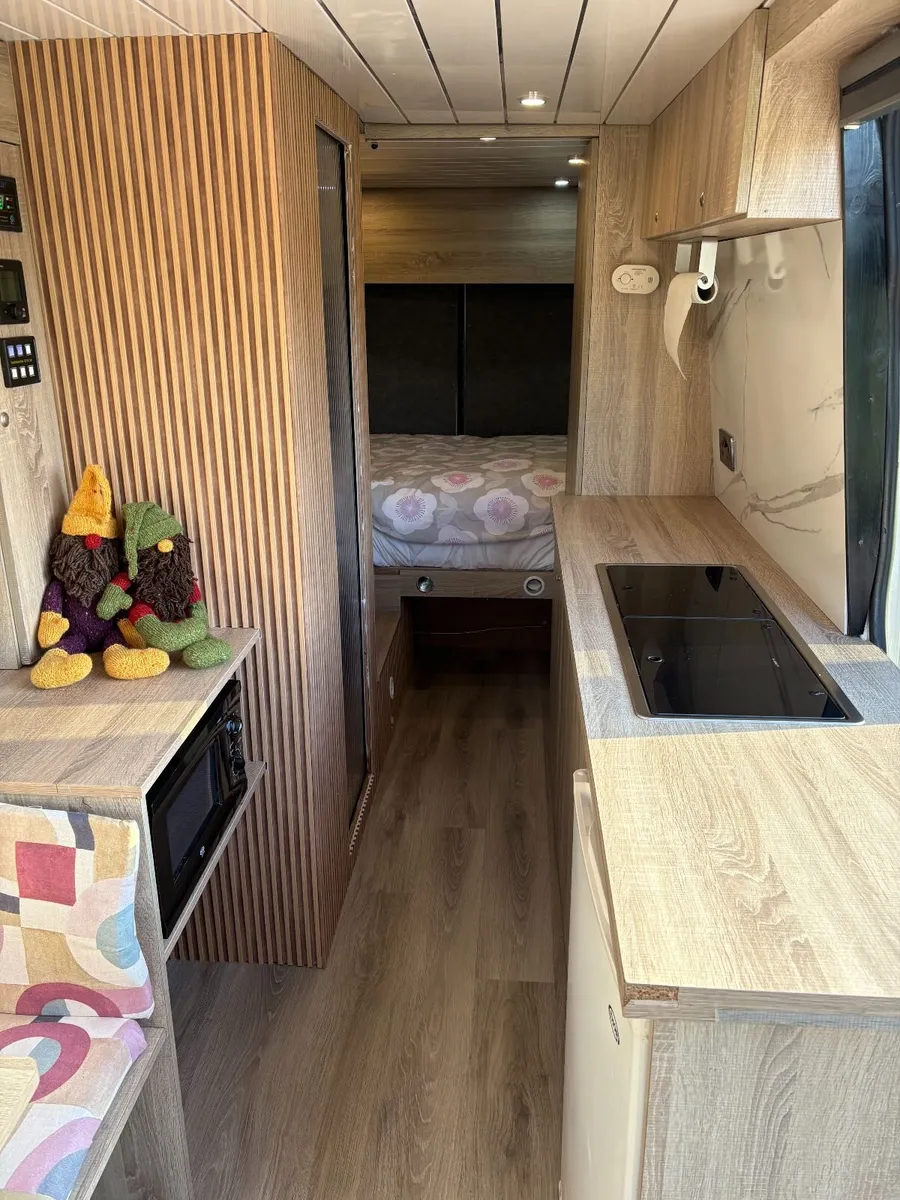 Mercedes Sprinter Campervan - Image 4