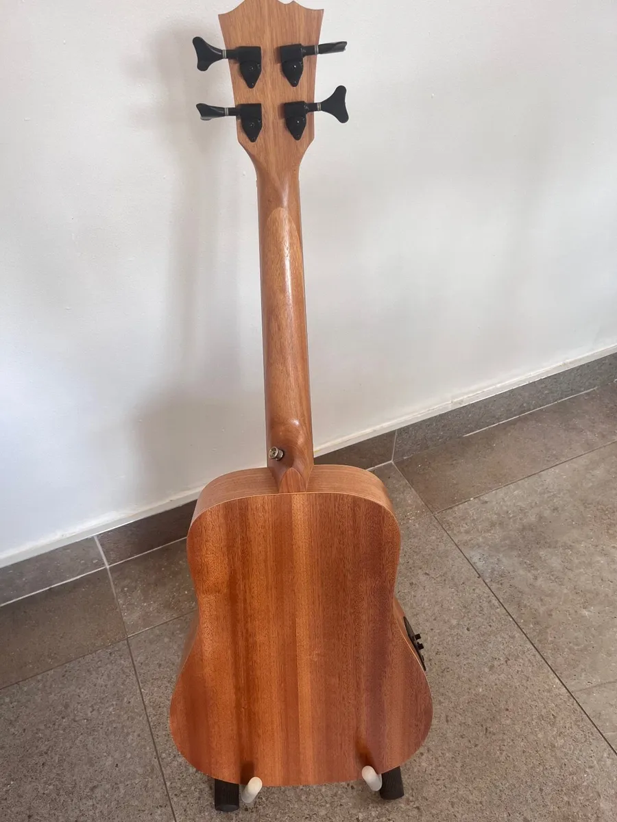 Ukelele Bass - Image 4