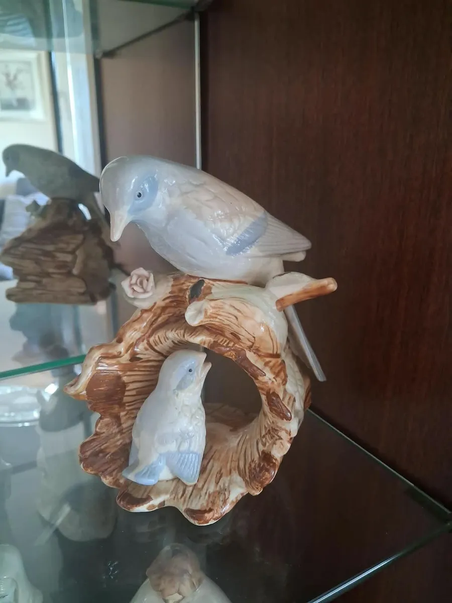Vintage Spanish Porcelain Figurine Collection (Lla - Image 3