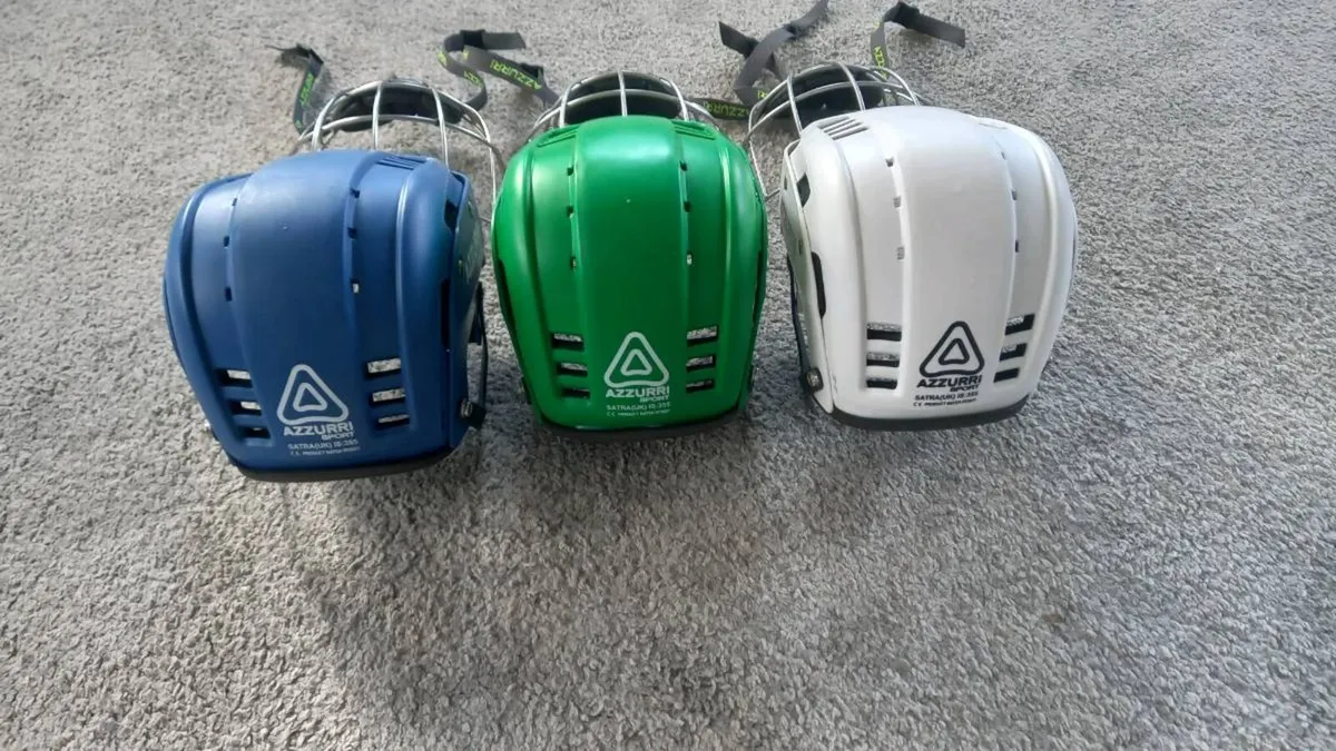 Azzurri Hurling Helmet - Image 2