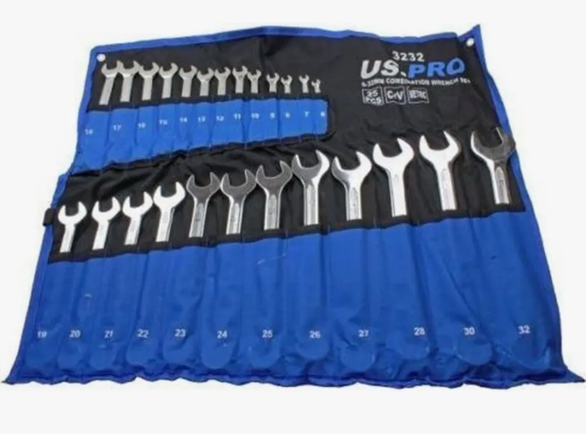 Brand New 25Pcs Metric Combination Spanner Set - Image 1