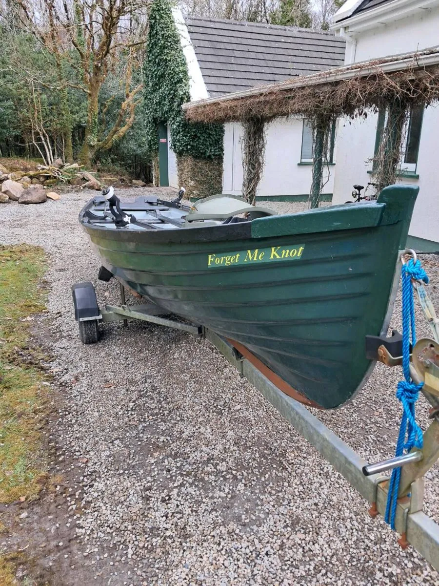 19 ft burke boat - Image 2