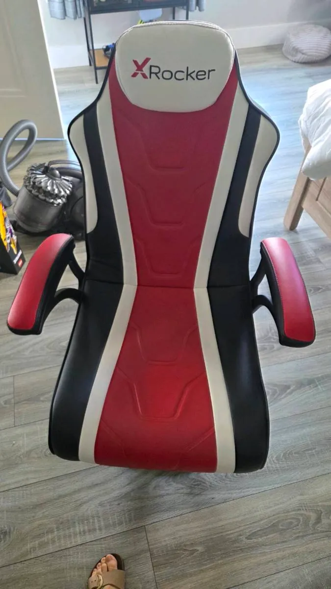 Gaming chair - Image 1